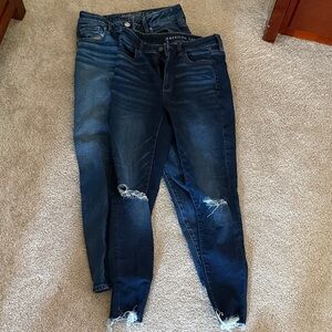 American Eagle Outfitters Women's Distressed Dark Blue Skinny Jeans